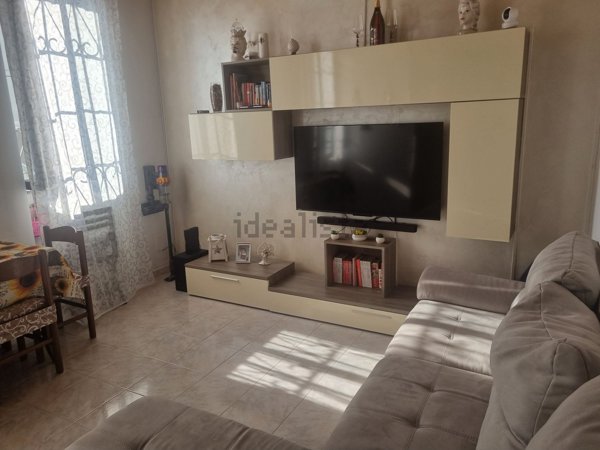 appartamento in vendita ad Abbiategrasso in zona Castelletto
