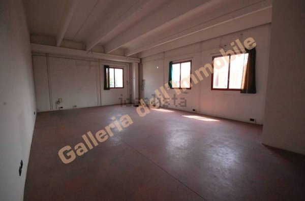 ufficio in vendita ad Abbiategrasso