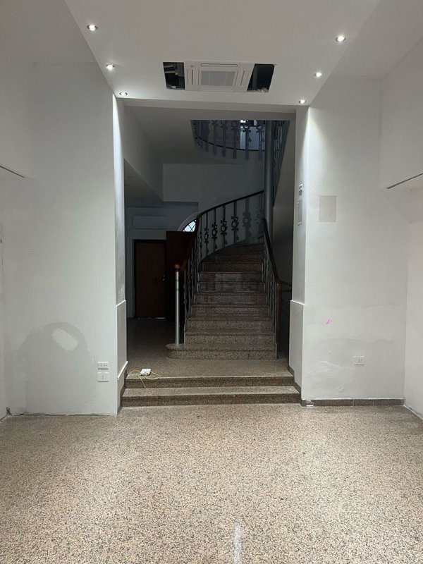 ufficio in vendita ad Abbiategrasso