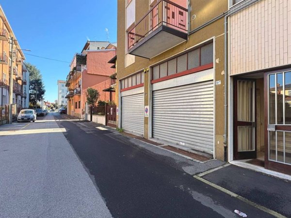 casa indipendente in vendita ad Abbiategrasso