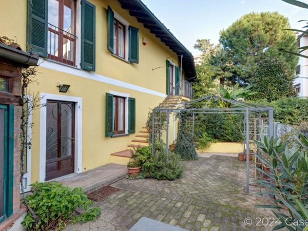 casa indipendente in vendita ad Abbiategrasso