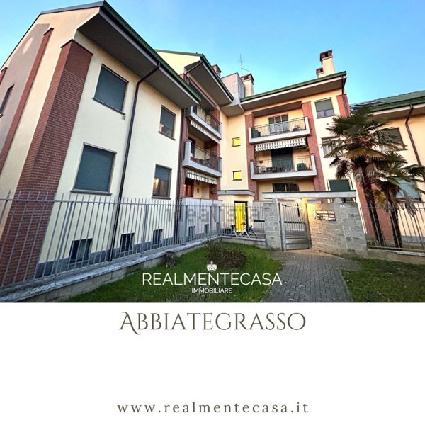 appartamento in vendita ad Abbiategrasso in zona Castelletto