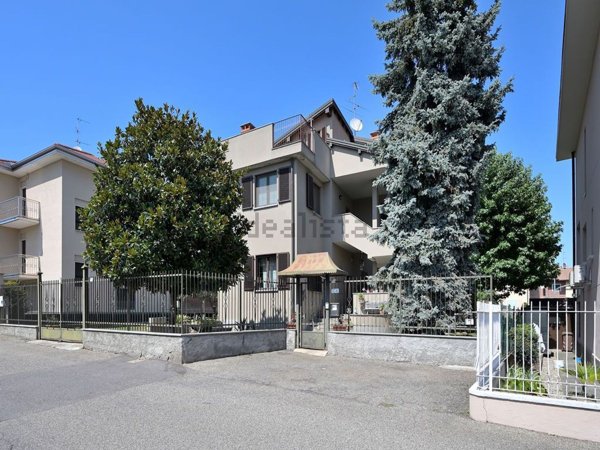 casa indipendente in vendita ad Abbiategrasso