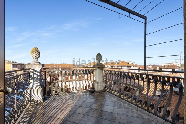 appartamento in vendita ad Abbiategrasso in zona Castelletto