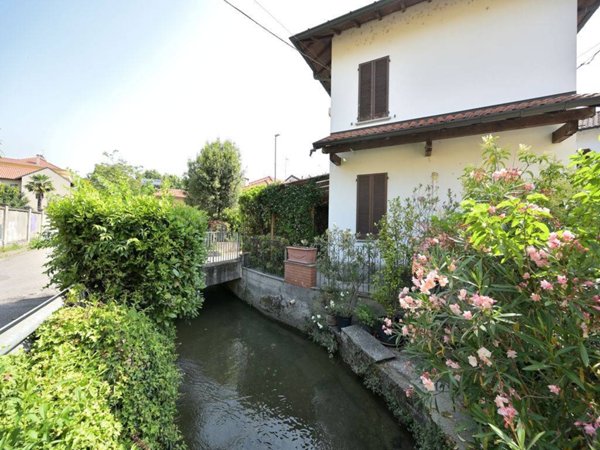 casa indipendente in vendita ad Abbiategrasso