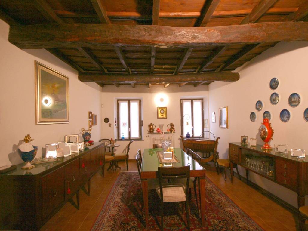 casa indipendente in vendita ad Abbiategrasso