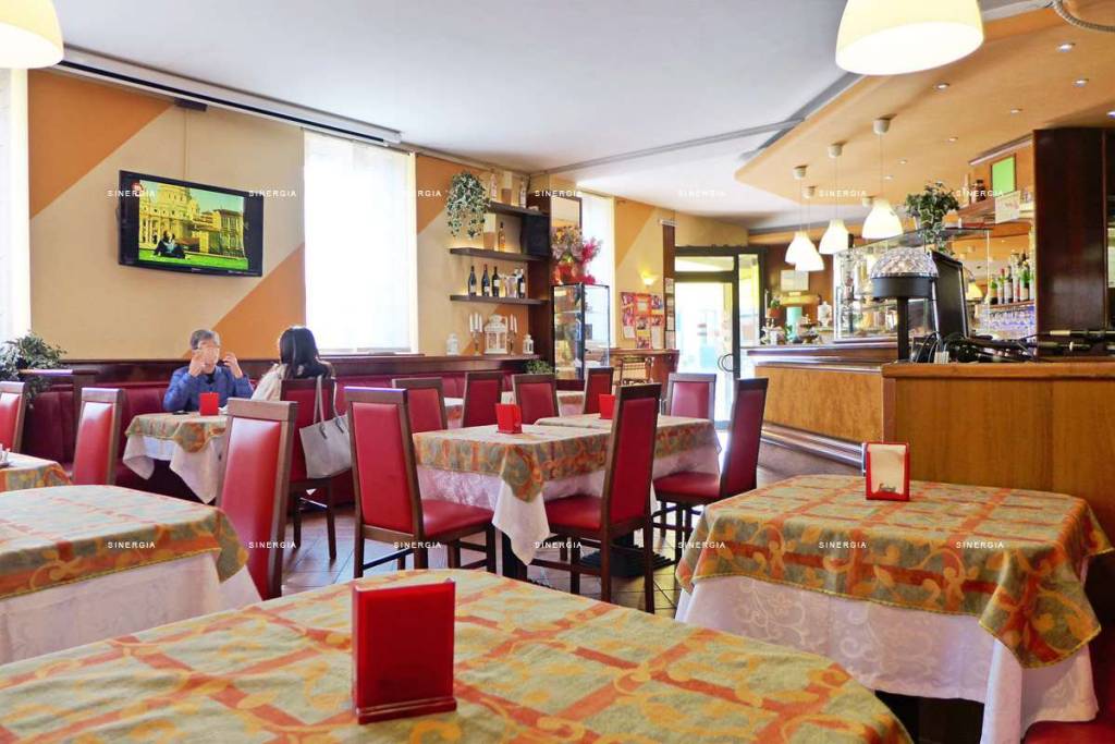 negozio in vendita ad Abbiategrasso