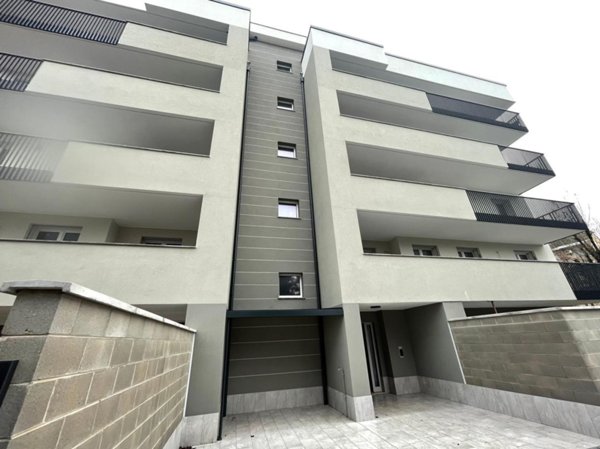 appartamento in vendita ad Abbiategrasso in zona Castelletto