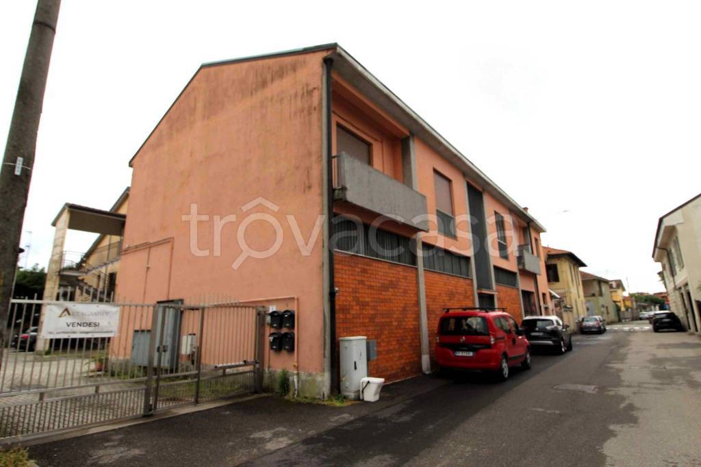 appartamento in vendita ad Abbiategrasso