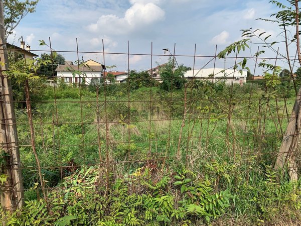 terreno edificabile in vendita ad Abbiategrasso