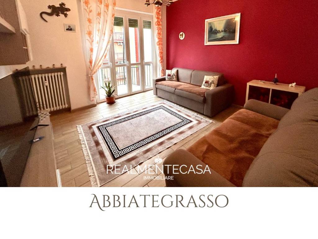 appartamento in vendita ad Abbiategrasso in zona Mendosio