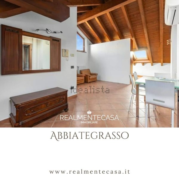 appartamento in vendita ad Abbiategrasso in zona Castelletto