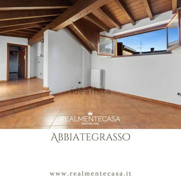 appartamento in vendita ad Abbiategrasso in zona Castelletto