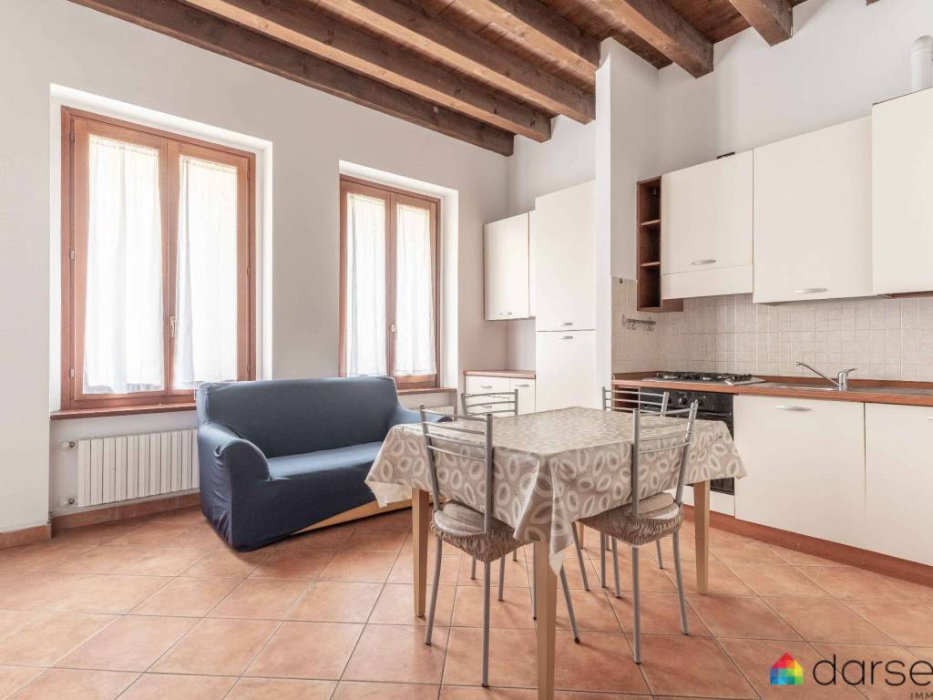 appartamento in vendita ad Abbiategrasso in zona Castelletto