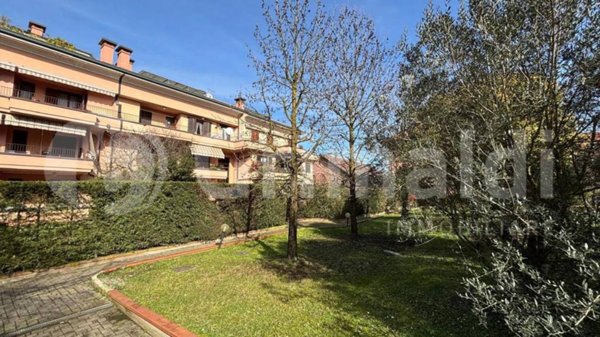 appartamento in vendita ad Abbiategrasso in zona Castelletto