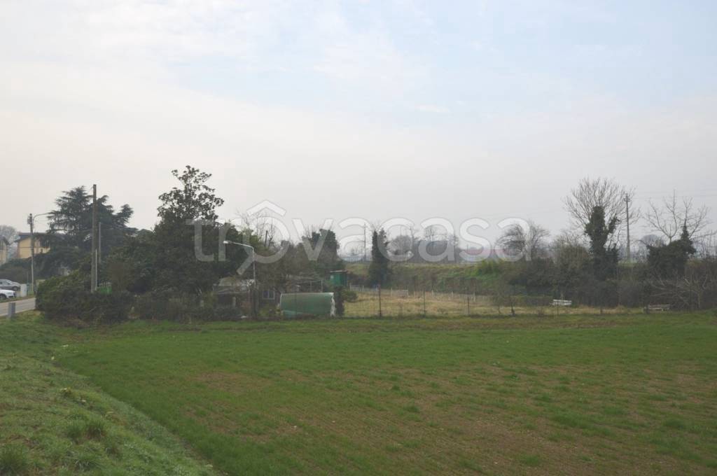 terreno edificabile in vendita ad Abbiategrasso