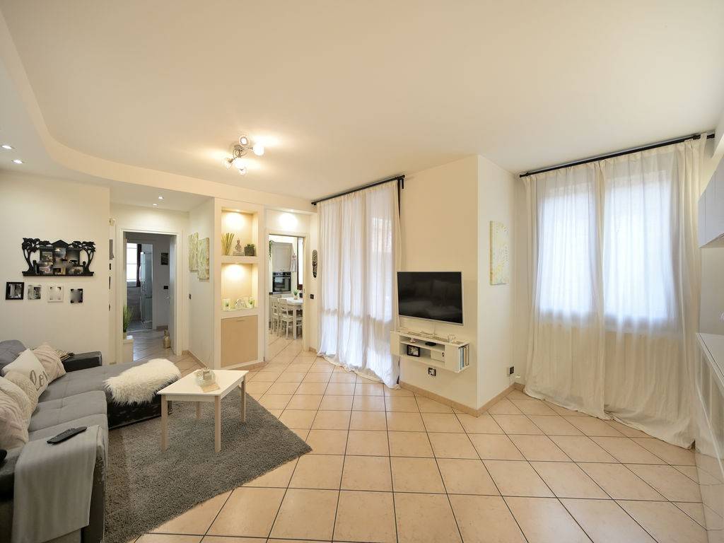 appartamento in vendita ad Abbiategrasso in zona Castelletto