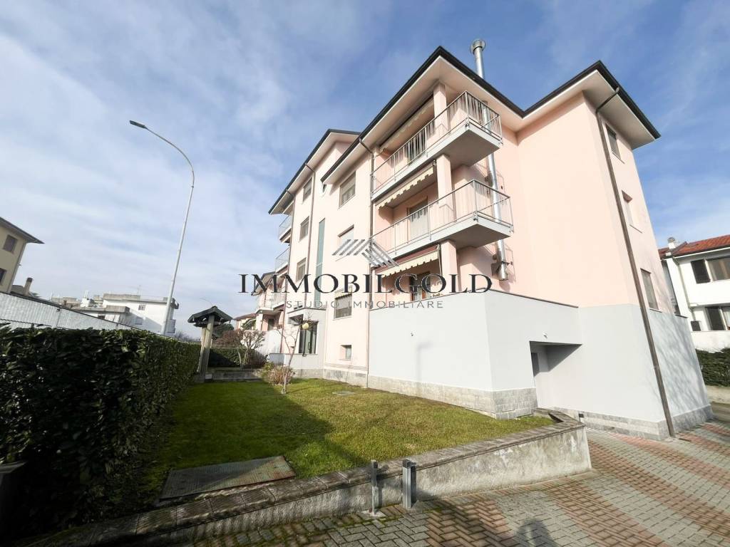 appartamento in vendita ad Abbiategrasso