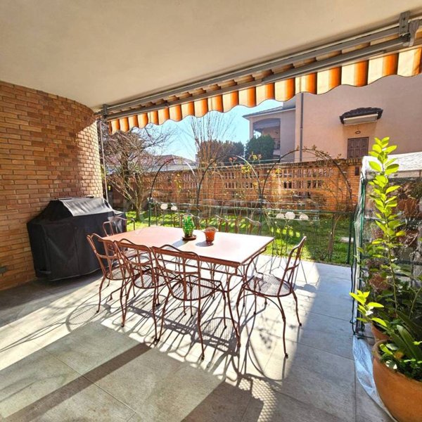 casa indipendente in vendita ad Abbiategrasso