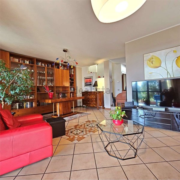 casa indipendente in vendita ad Abbiategrasso