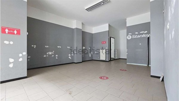 ufficio in vendita ad Abbiategrasso
