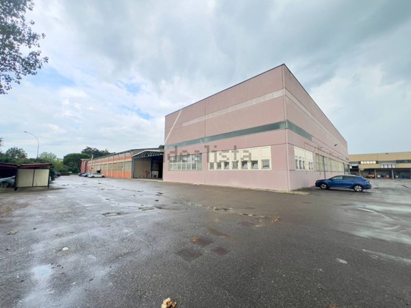 casa indipendente in vendita ad Abbiategrasso