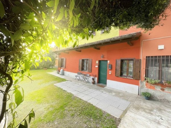 appartamento in vendita ad Abbiategrasso in zona Castelletto