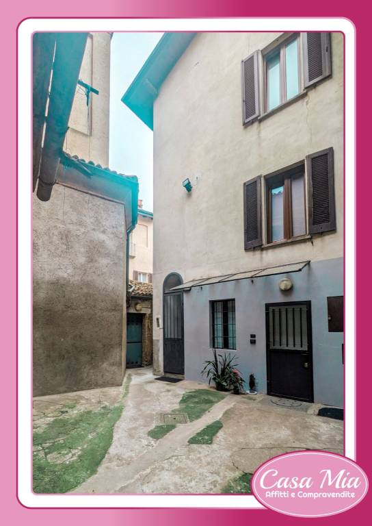 casa indipendente in vendita ad Abbiategrasso