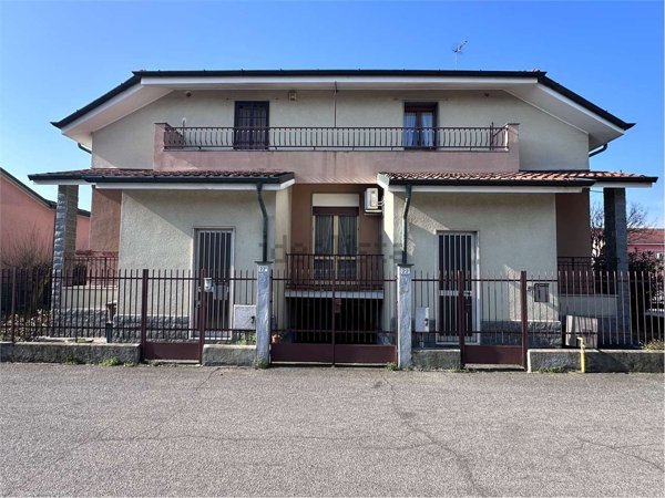 casa indipendente in vendita ad Abbiategrasso