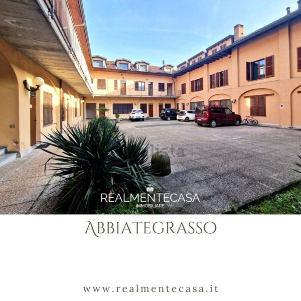 appartamento in vendita ad Abbiategrasso in zona Castelletto