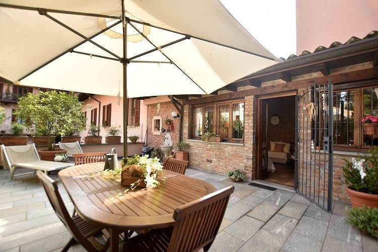 casa indipendente in vendita ad Abbiategrasso