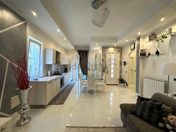 casa indipendente in vendita ad Abbiategrasso