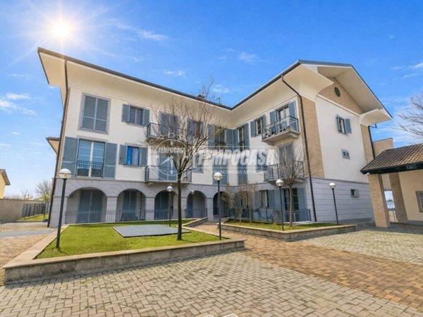 appartamento in vendita ad Abbiategrasso in zona Castelletto