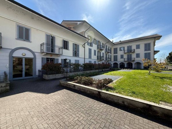 appartamento in vendita ad Abbiategrasso in zona Castelletto