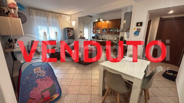 appartamento in vendita ad Abbiategrasso in zona Castelletto