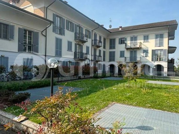 appartamento in vendita ad Abbiategrasso in zona Castelletto
