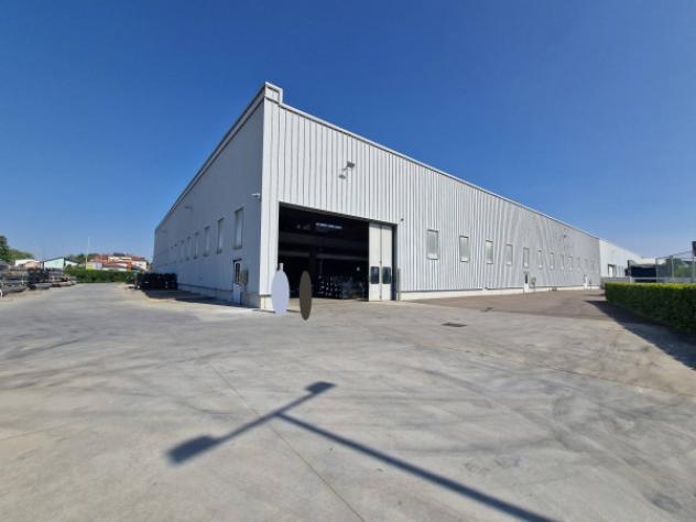 capannone in vendita ad Abbiategrasso