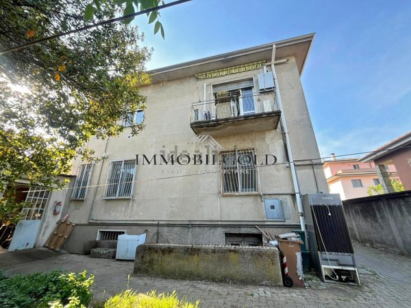 casa indipendente in vendita ad Abbiategrasso