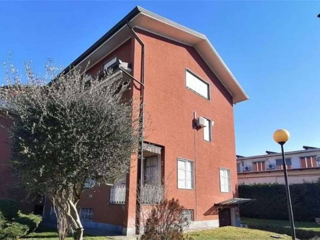 intera palazzina in vendita ad Abbiategrasso