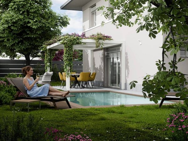 casa indipendente in vendita ad Abbiategrasso