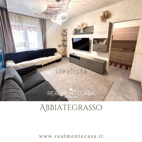 appartamento in vendita ad Abbiategrasso in zona Mendosio