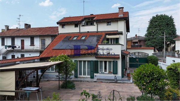 casale in vendita ad Abbiategrasso