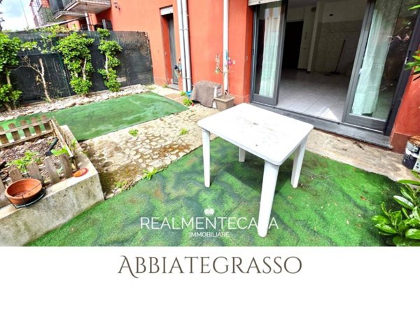 appartamento in vendita ad Abbiategrasso in zona Castelletto