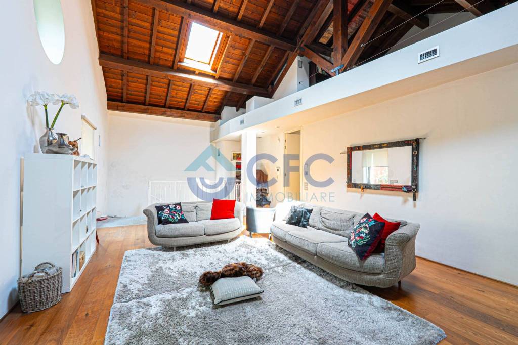 casa indipendente in vendita ad Abbiategrasso