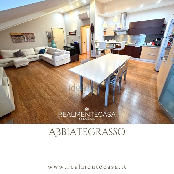 appartamento in vendita ad Abbiategrasso in zona Castelletto