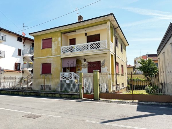 casa indipendente in vendita ad Abbiategrasso