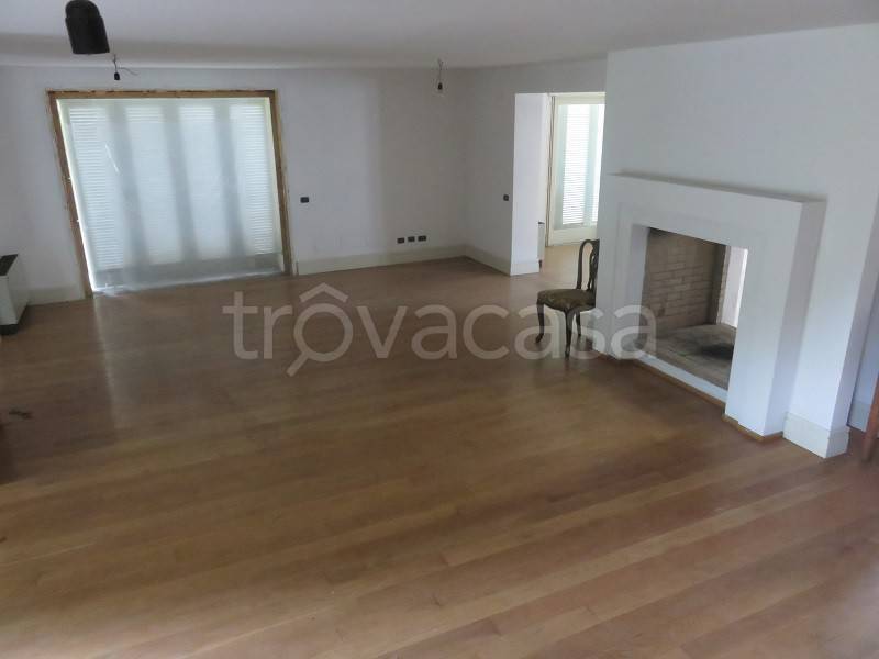 casa indipendente in vendita ad Abbiategrasso