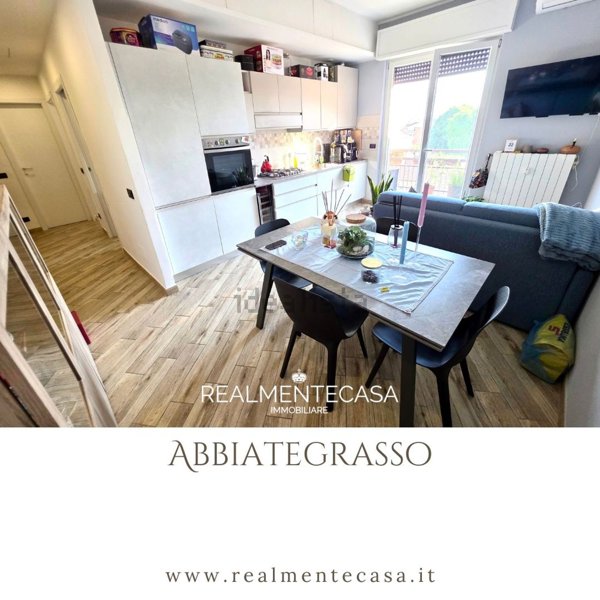 appartamento in vendita ad Abbiategrasso in zona Castelletto