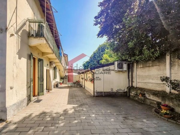 casa indipendente in vendita ad Abbiategrasso