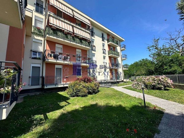 appartamento in vendita ad Abbiategrasso in zona Castelletto
